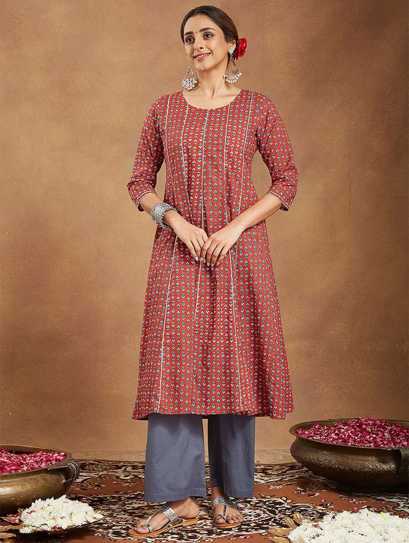 women printed three quarter sleeve kurta palazzo set - 22156314 -  Standard Image - 2