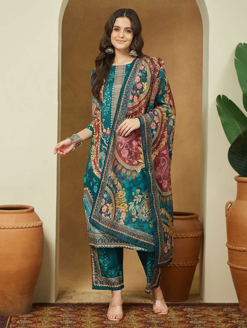 women floral three quarter sleeve kurta pant with dupatta set - 22156325 -  Standard Image - 2