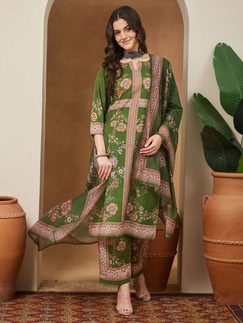 women floral three quarter sleeve kurta pant with dupatta set - 22156336 -  Standard Image - 2