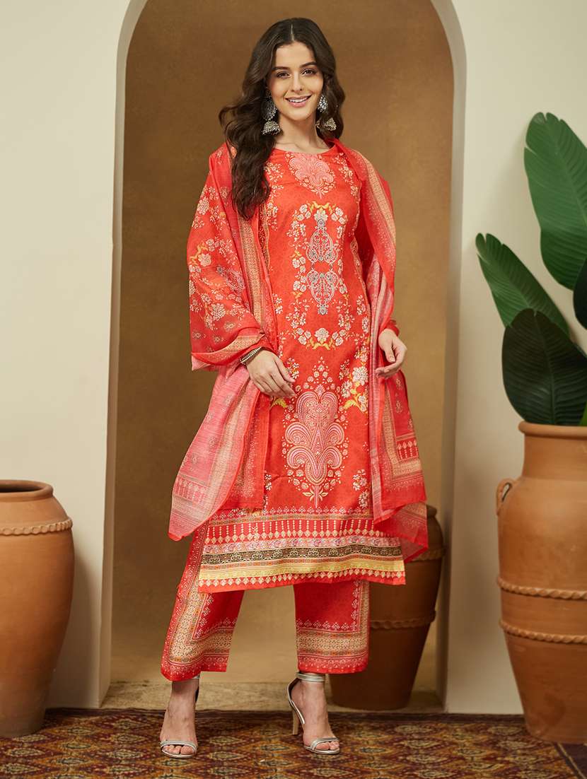 women printed three quarter sleeve kurta pant with dupatta set