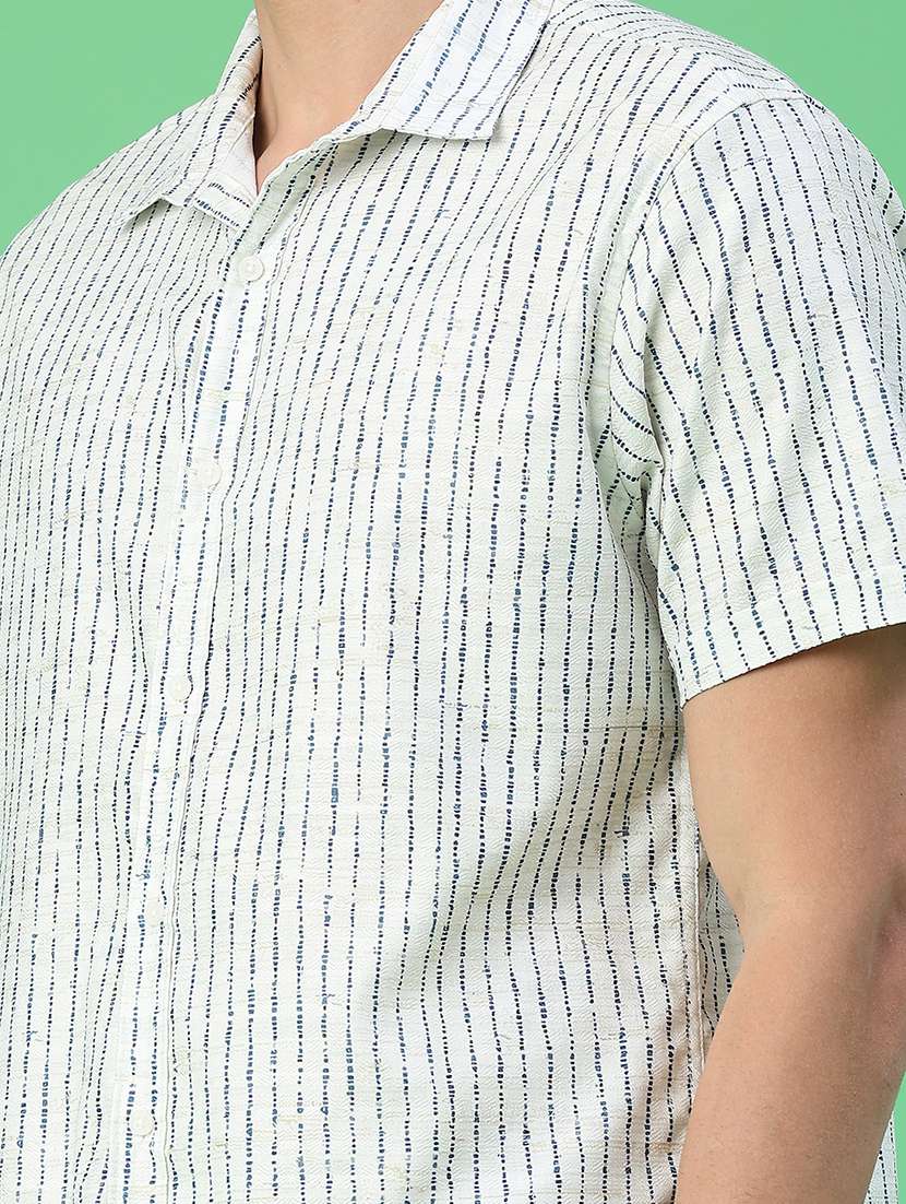Men Printed Short Sleeve Regular Fit Casual Shirt - 22157223 -  Standard Image - 2