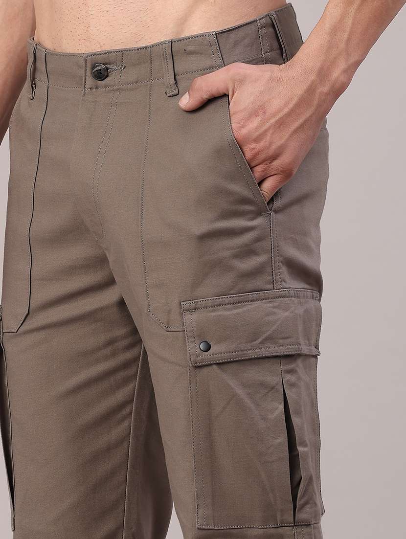 men solid mid rise regular fit cargo - 22159505 -  Standard Image - 2