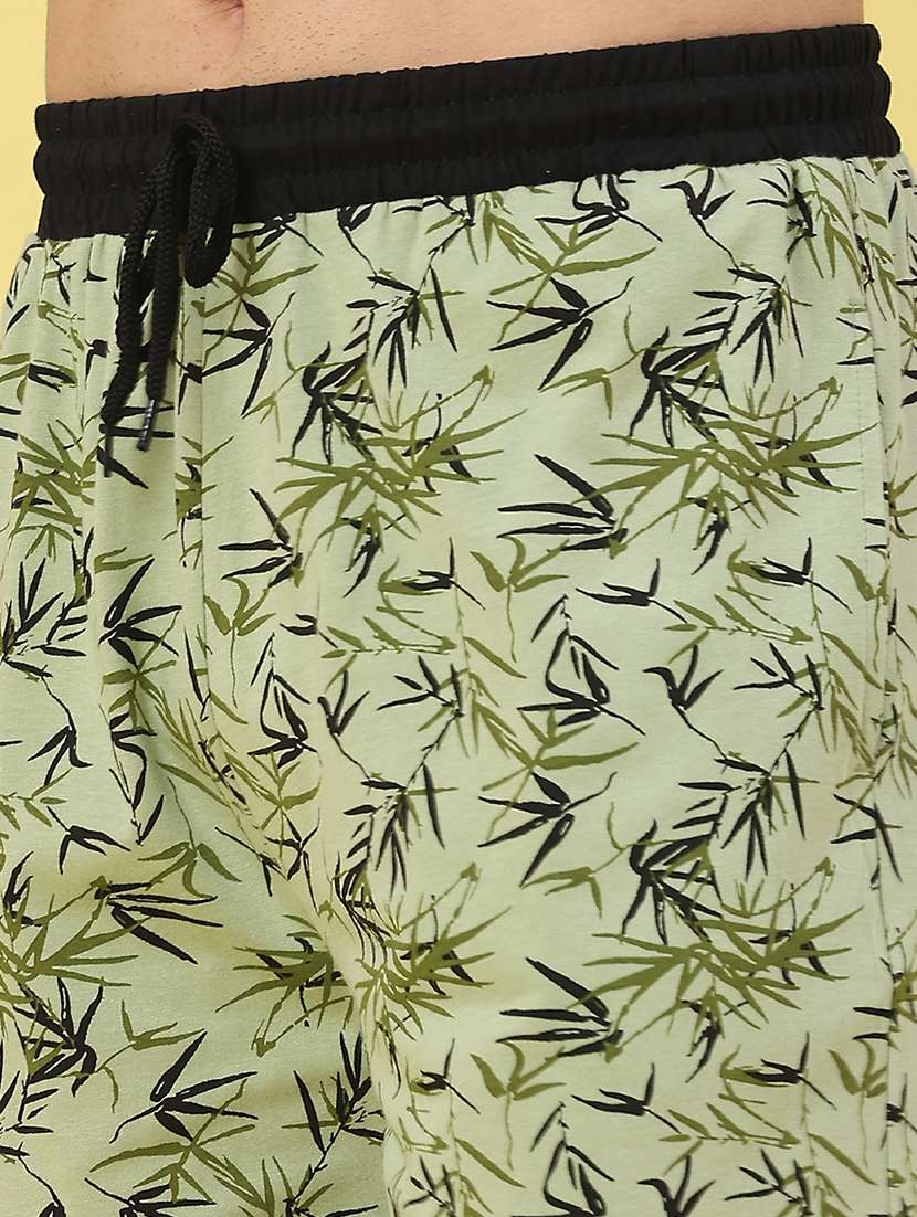 men printed mid rise regular fit bermuda shorts - 22160002 -  Standard Image - 2