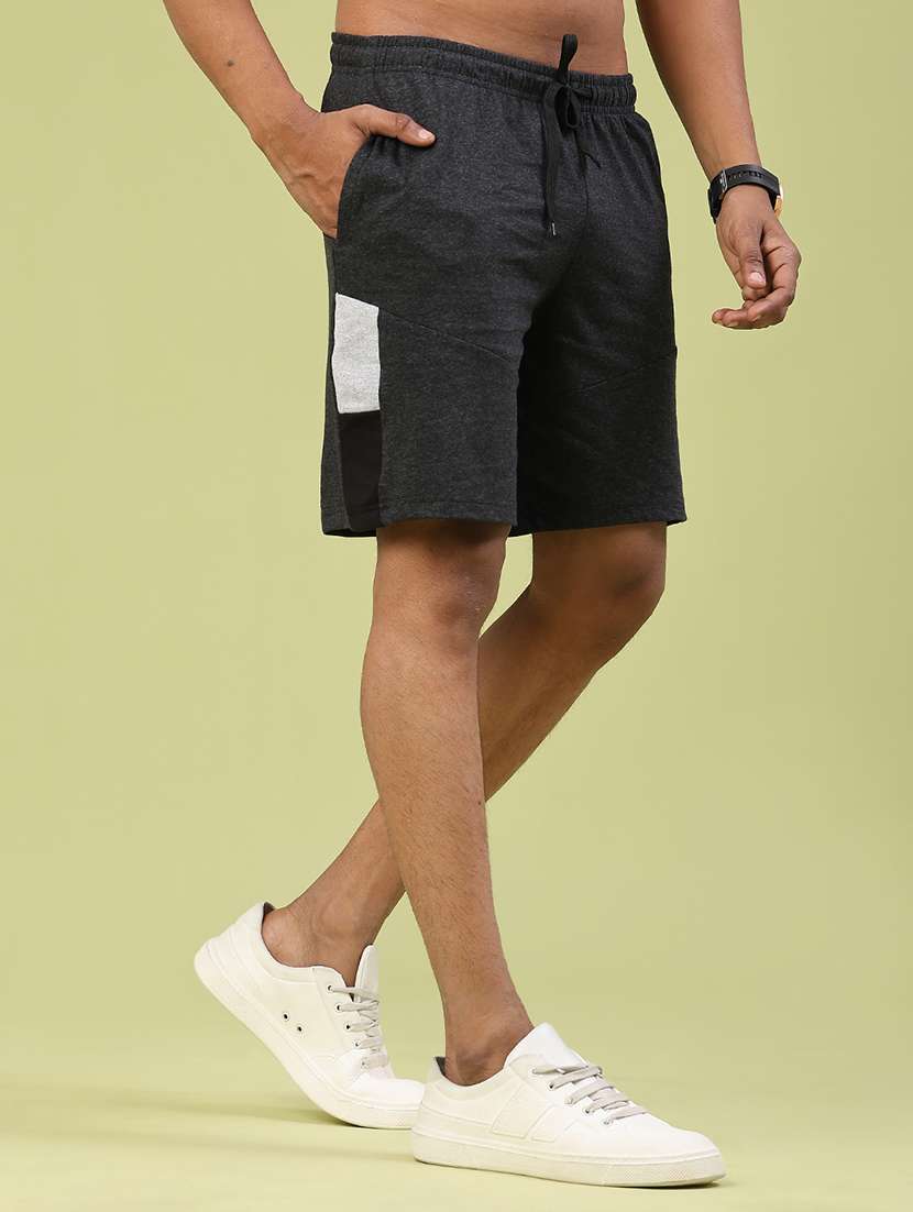 men color block mid rise regular fit shorts - 22160047 -  Standard Image - 2