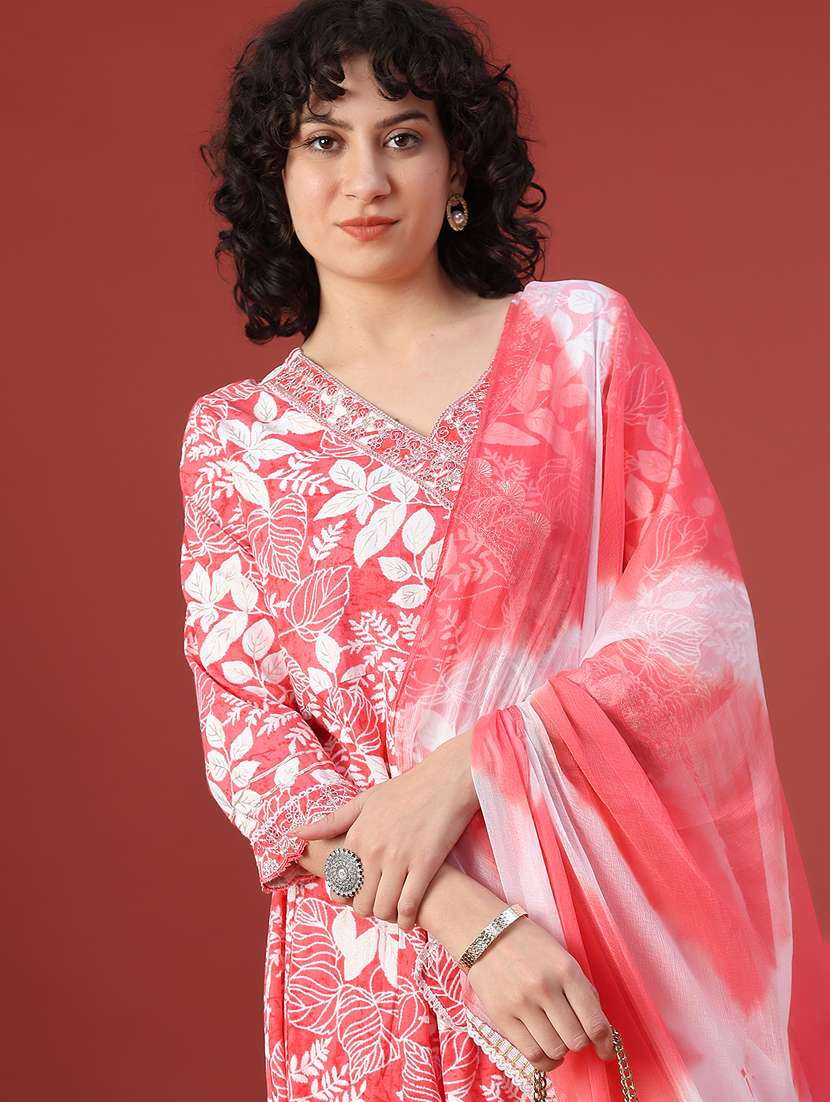 women printed three quarter sleeve kurta pant with dupatta set - 22160501 -  Standard Image - 2