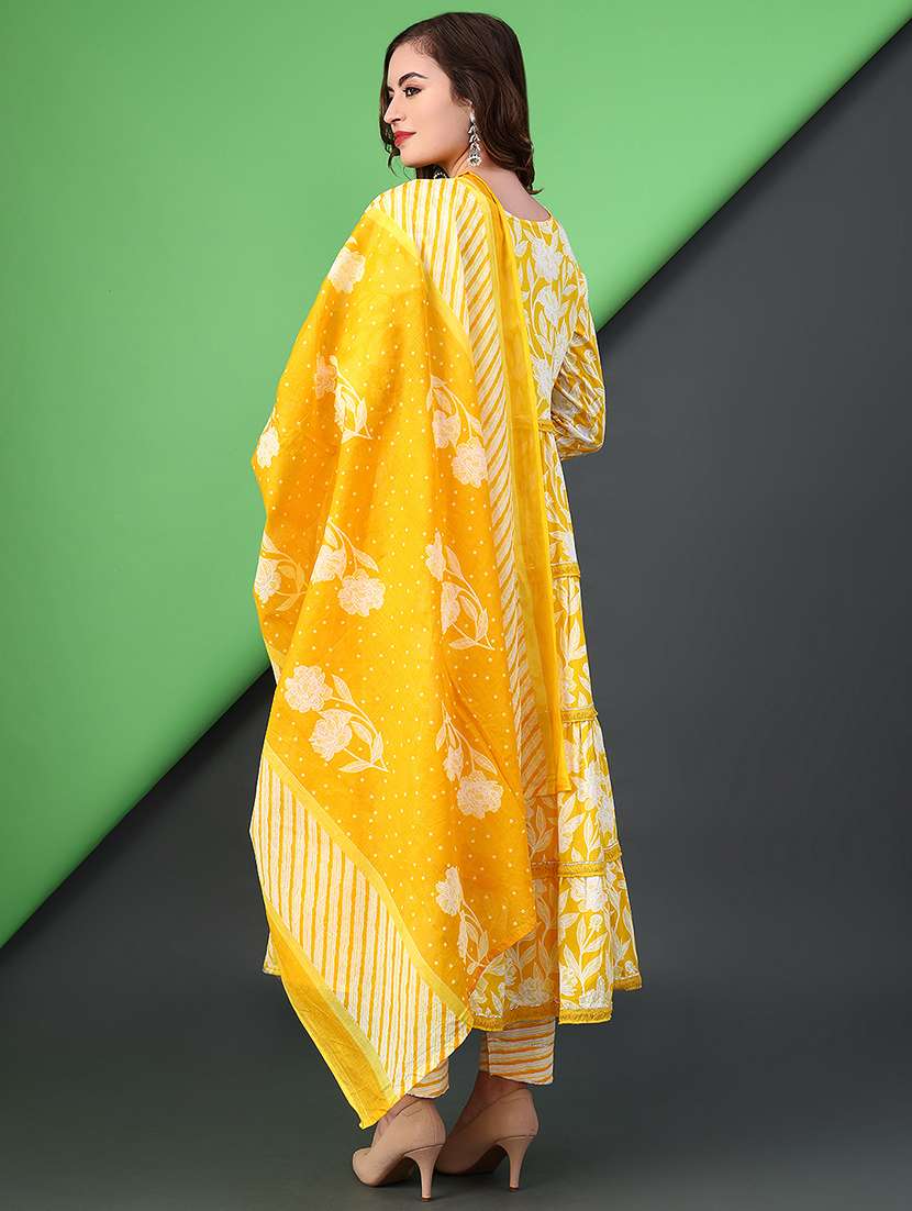 women printed kurta and pant with dupatta set - 22160852 -  Standard Image - 2