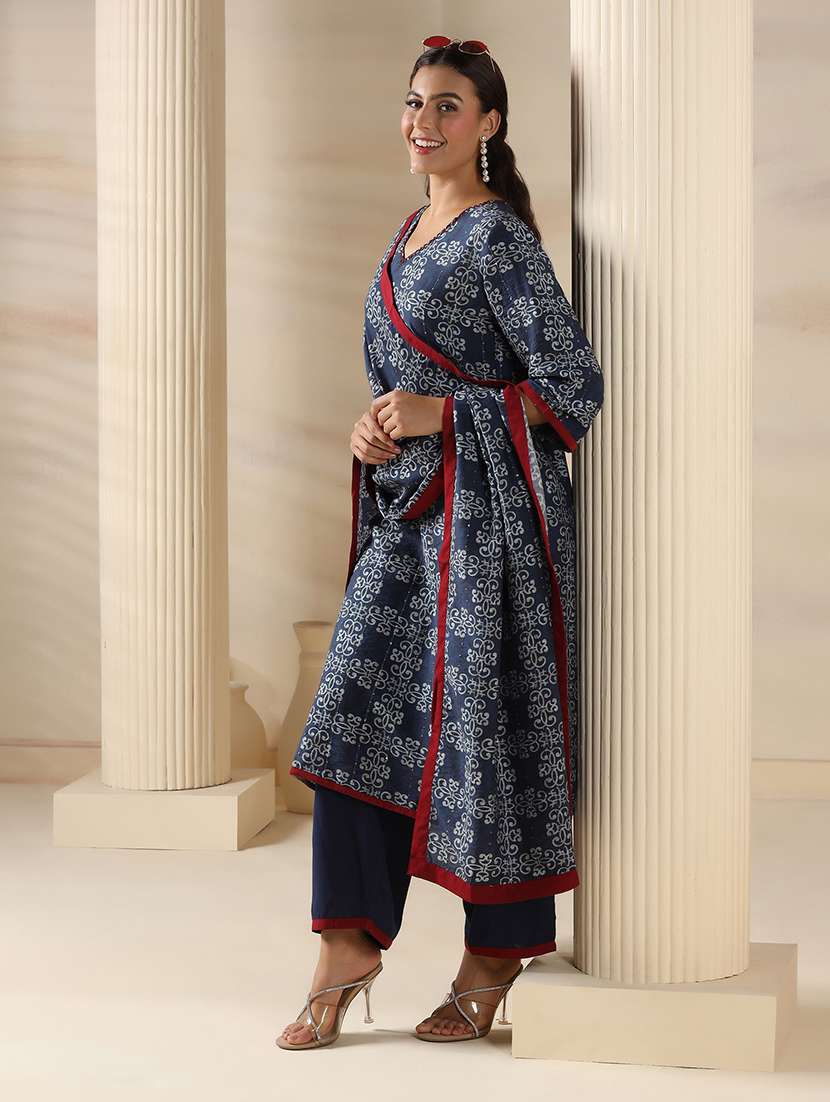 women printed three quarter sleeve kurta pant with dupatta set - 22161070 -  Standard Image - 2