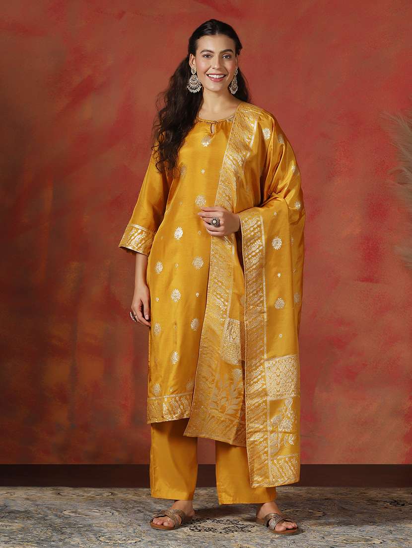 women self design three quarter sleeve kurta pant with dupatta set