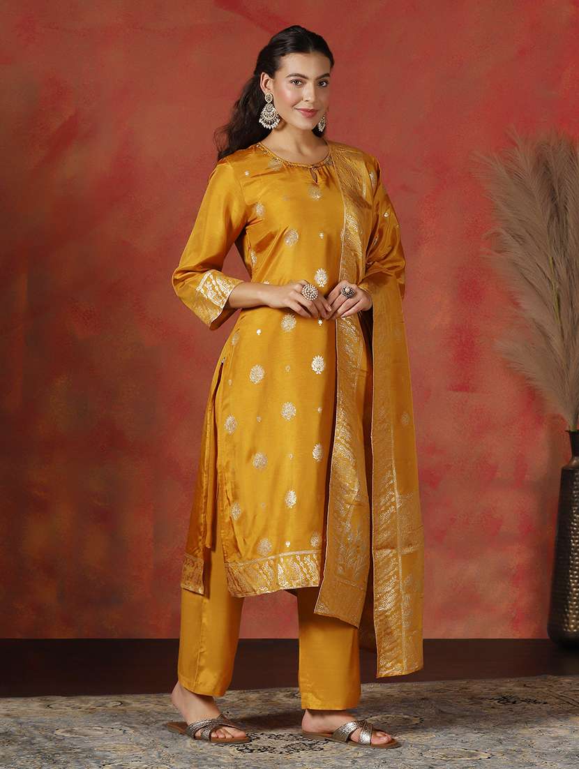 women self design three quarter sleeve kurta pant with dupatta set - 22161085 -  Standard Image - 2