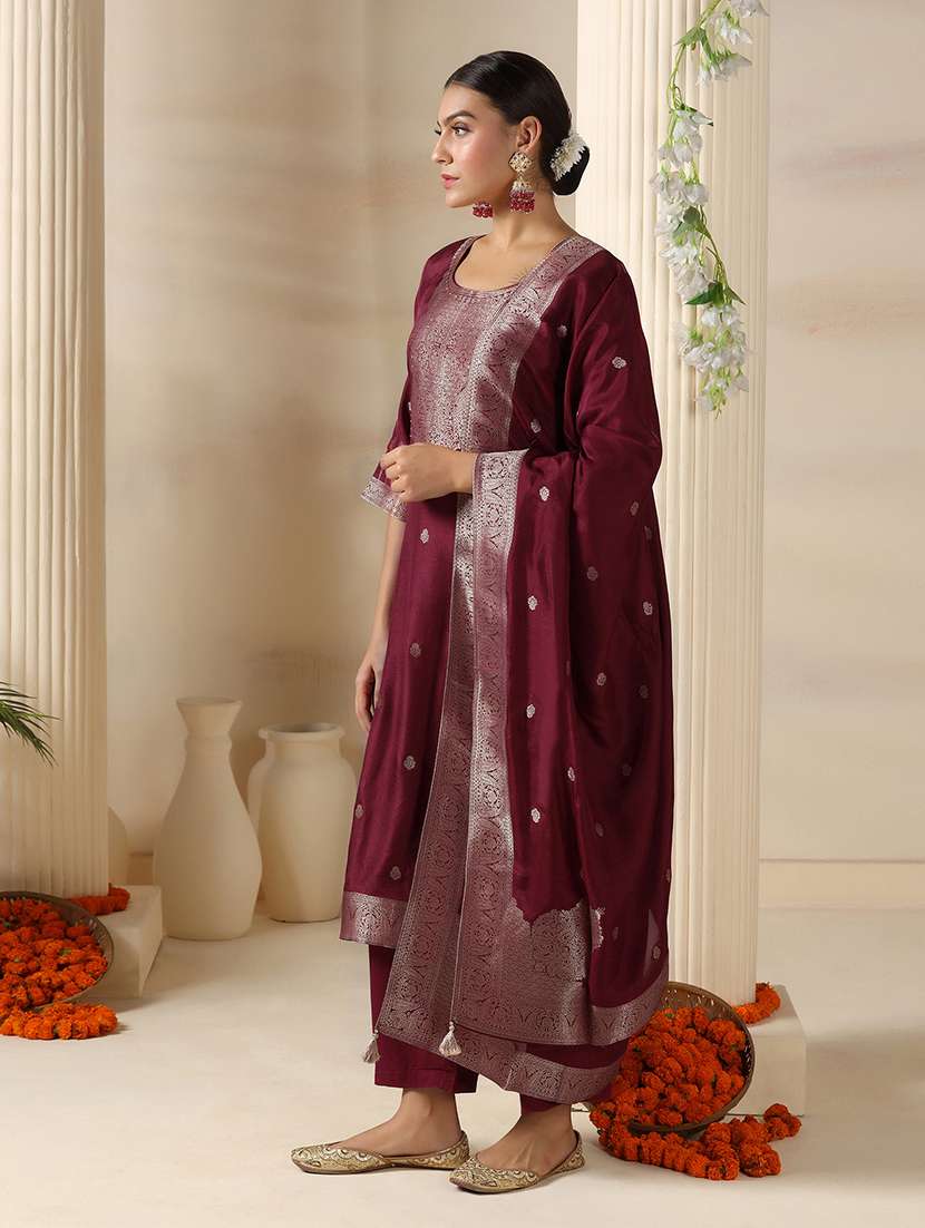 women self design three quarter sleeve kurta pant with dupatta set - 22161092 -  Standard Image - 2