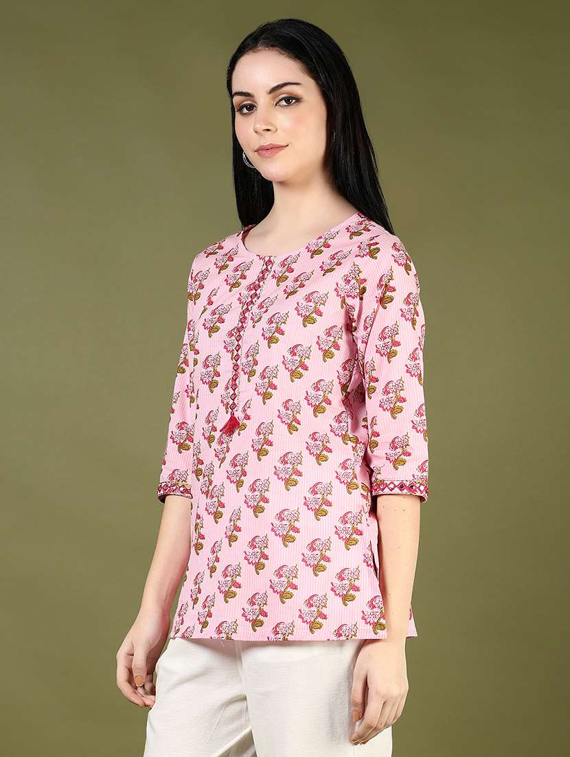 women floral printed three quarter sleeve straight kurti - 22164478 -  Standard Image - 2
