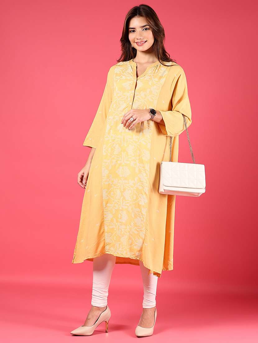 women floral printed three quarter sleeve straight kurta