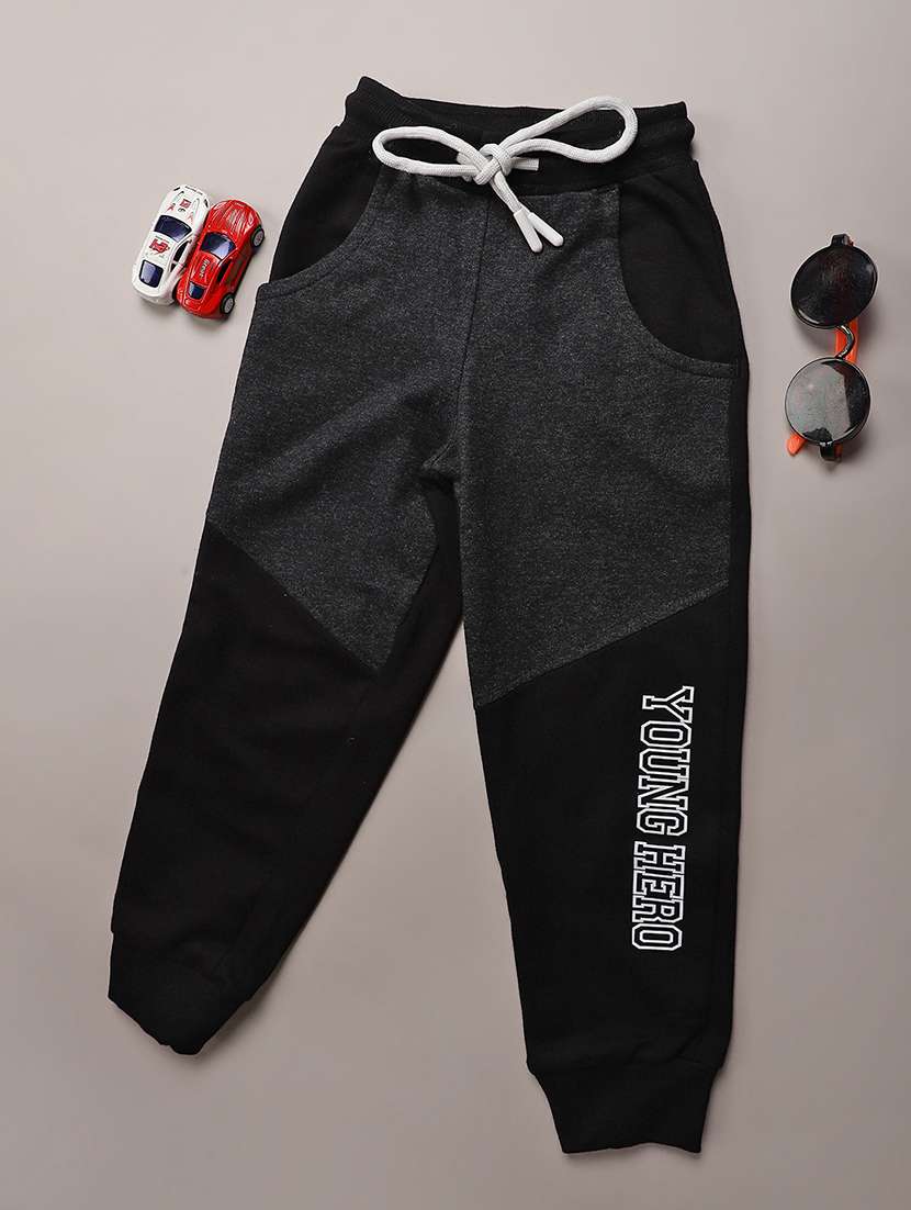 boys color blocked mid rise jogger
