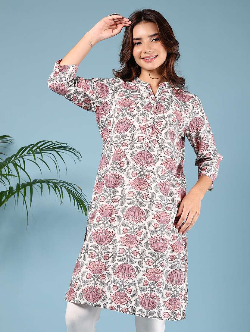 women floral printed three quarter sleeve straight kurta