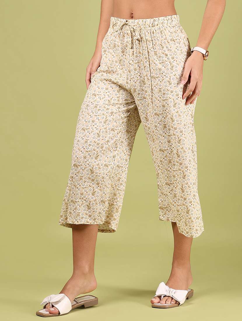 women printed mid rise relaxed fit capri - 22168529 -  Standard Image - 2
