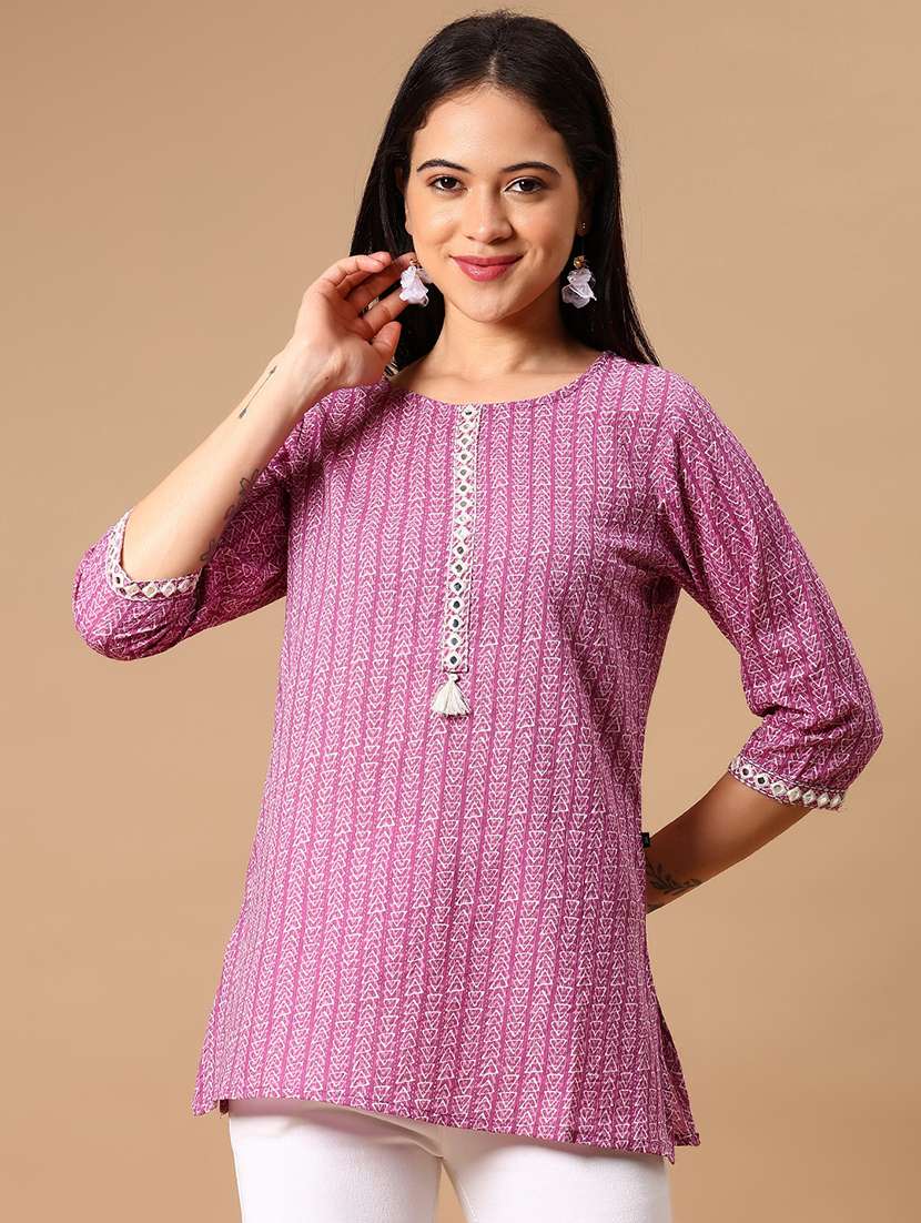 women printed three quarter sleeve straight kurti - 22168537 -  Standard Image - 2