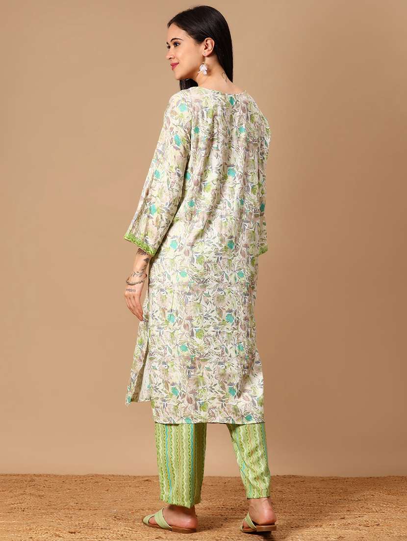Women Floral Printed Three Quarter Sleeve Kurta Pant Set - 22168576 -  Standard Image - 2