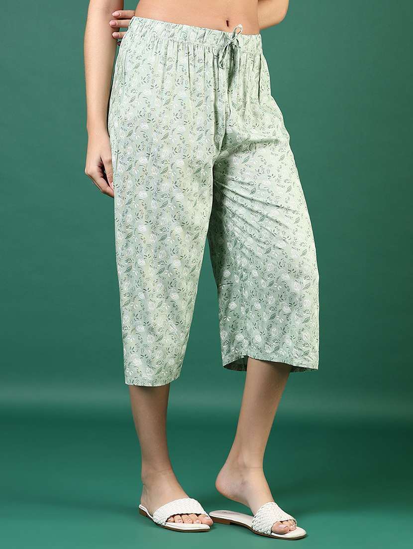 women printed mid rise relaxed fit capri - 22168877 -  Standard Image - 2