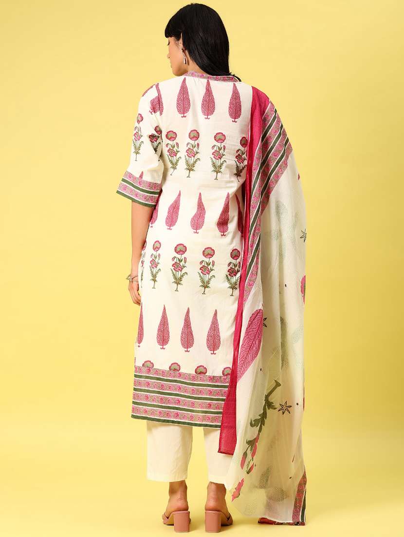 women floral three quarter sleeve kurta pant with dupatta set - 22171787 -  Standard Image - 2