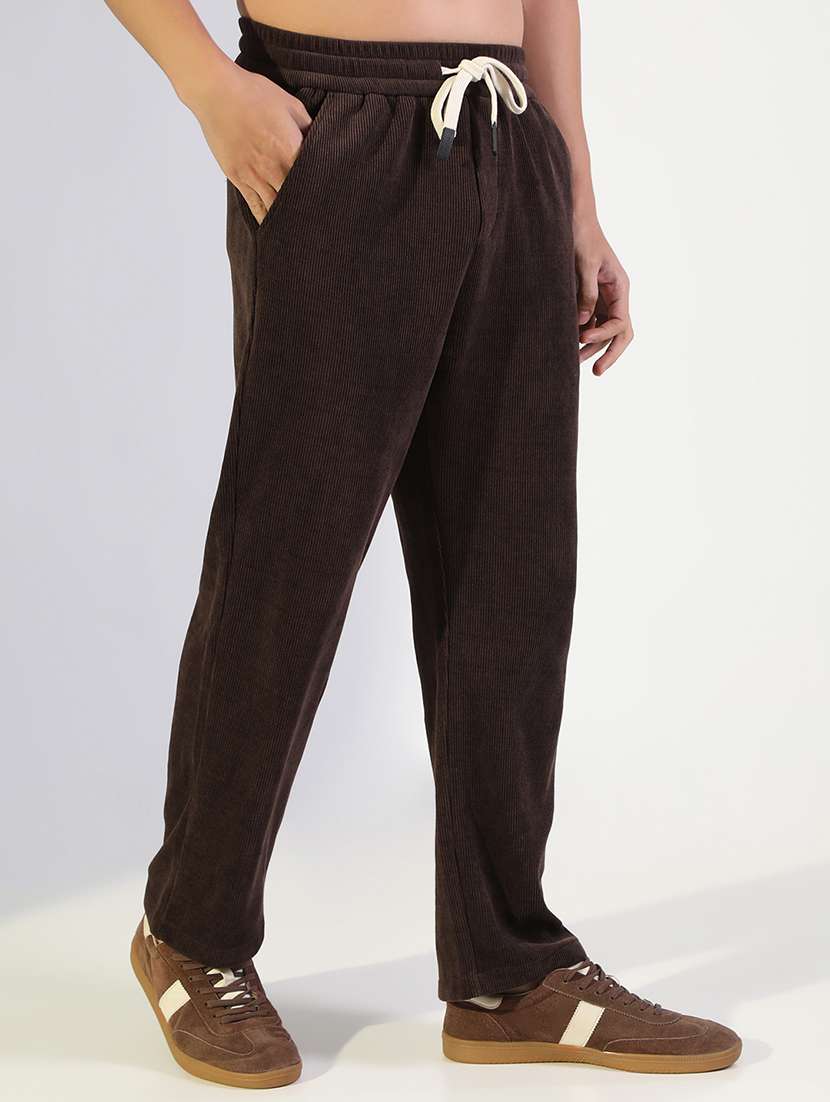 men solid mid rise straight fit chinos  - 22173633 -  Standard Image - 2