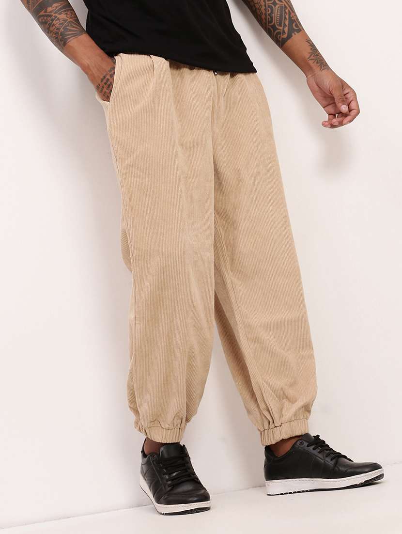 men solid mid rise relaxed fit jogger