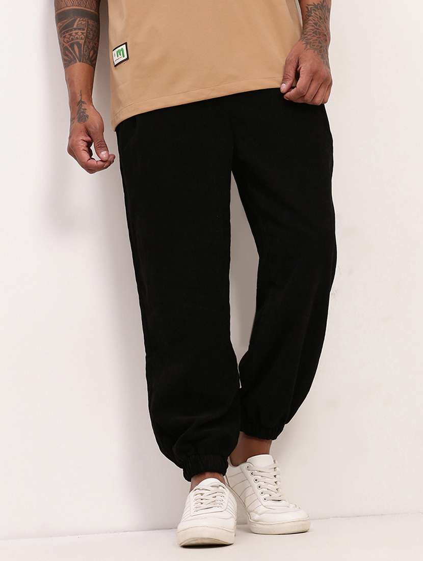   men solid mid rise relaxed fit jogger