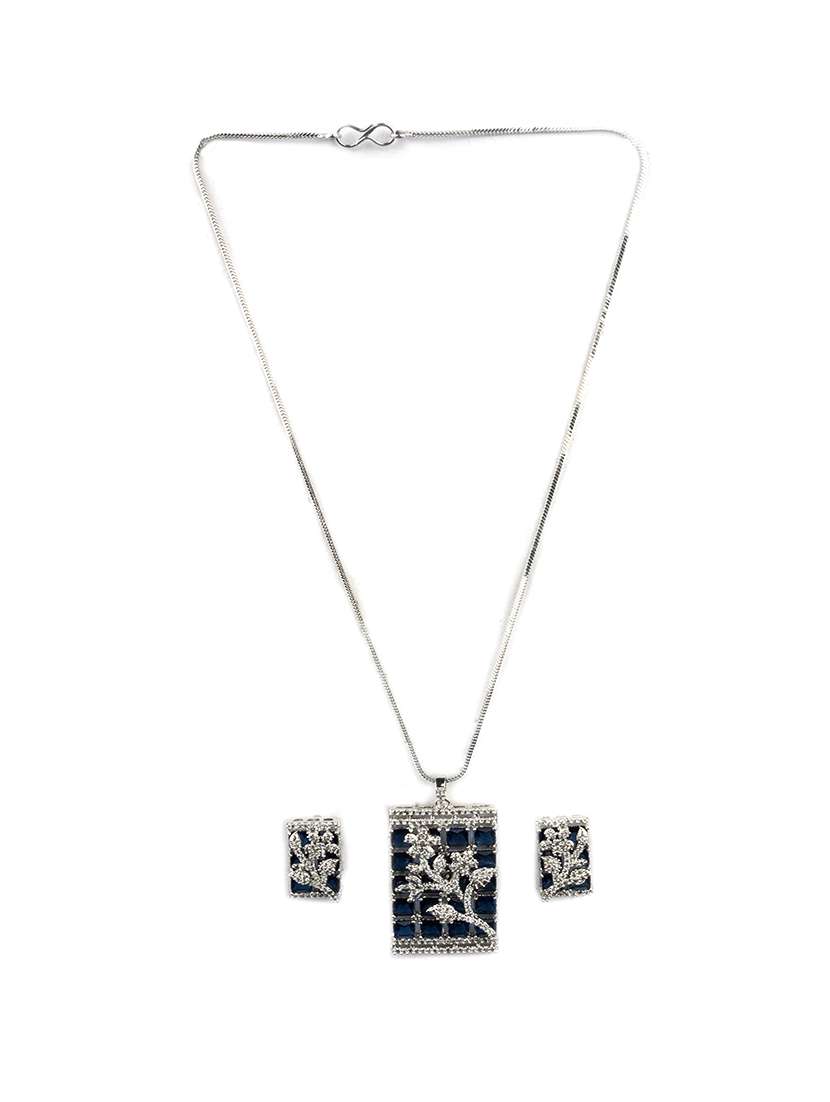 luxurious blue ad square pendant with earrings - 22173850 -  Standard Image - 2