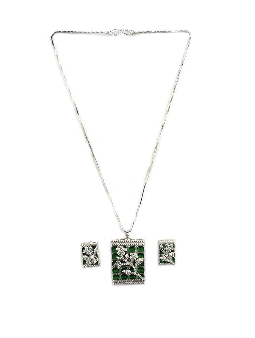 luxurious green ad square pendant with earrings - 22173851 -  Standard Image - 2