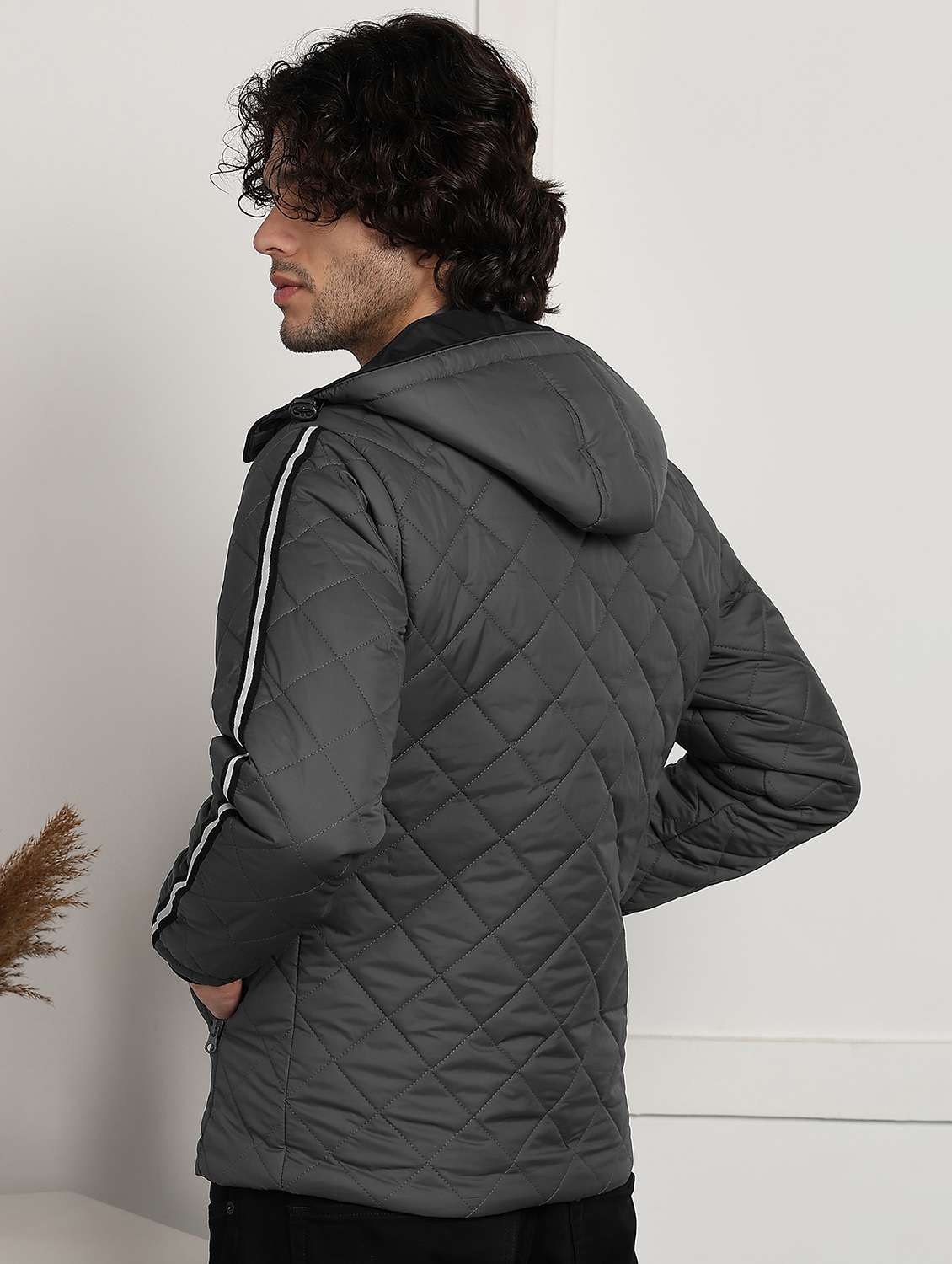 men solid long sleeve hooded quilted jacket - 22173915 -  Standard Image - 2