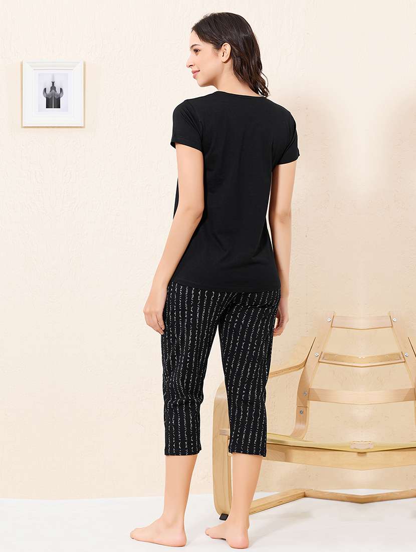 women printed nightwear capri set - 22173982 -  Standard Image - 2