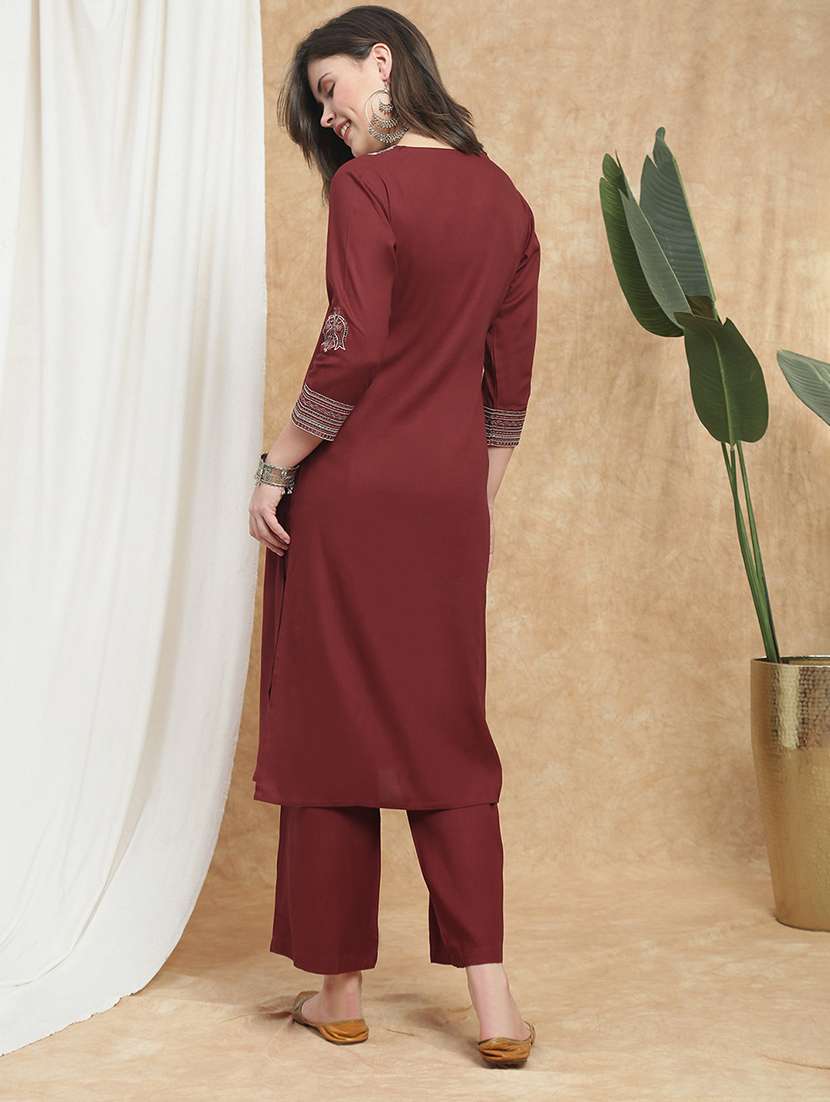 women embroidered three quarter sleeve kurta pant set - 22173998 -  Standard Image - 2