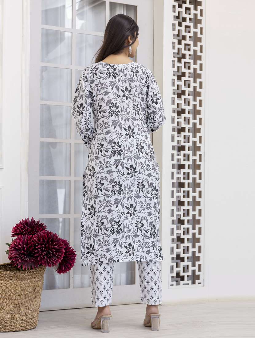 women printed long sleeve straight kurta - 22174657 -  Standard Image - 2