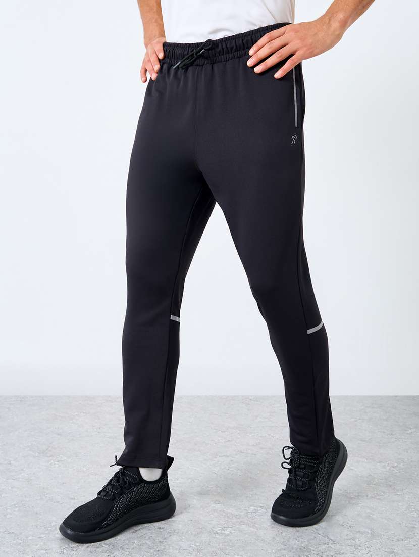 men solid mid rise full length track pant