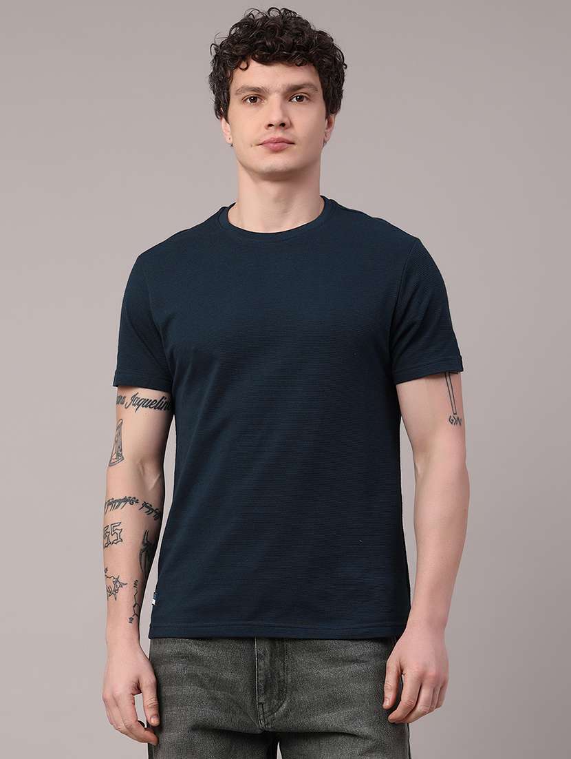 men solid round neck t-shirt - 22174981 -  Standard Image - 2