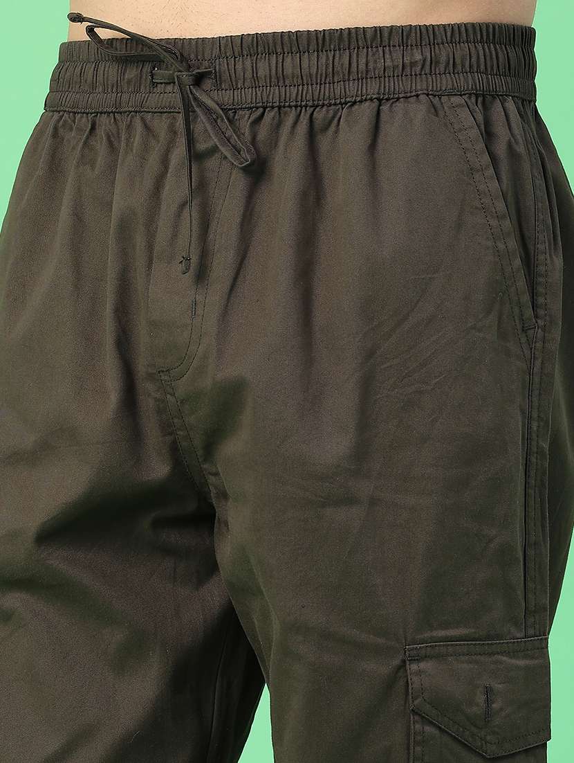 men solid mid rise regular fit cargo - 22175853 -  Standard Image - 2