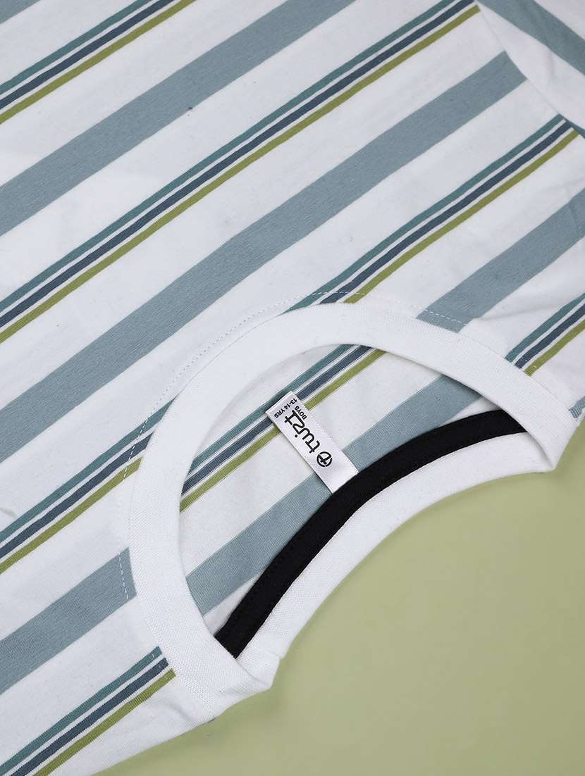 boys printed short sleeve t-shirt - 22176296 -  Standard Image - 2