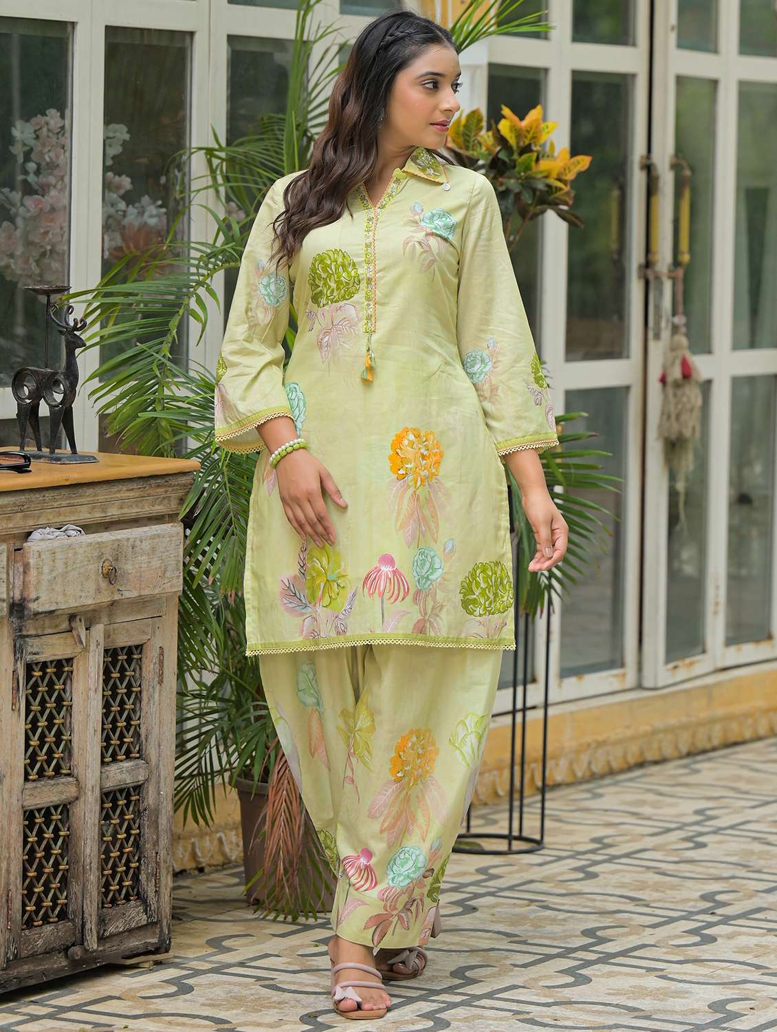 women floral printed three quarter sleeve regular fit ethnic co-ord set - 22177068 -  Standard Image - 2