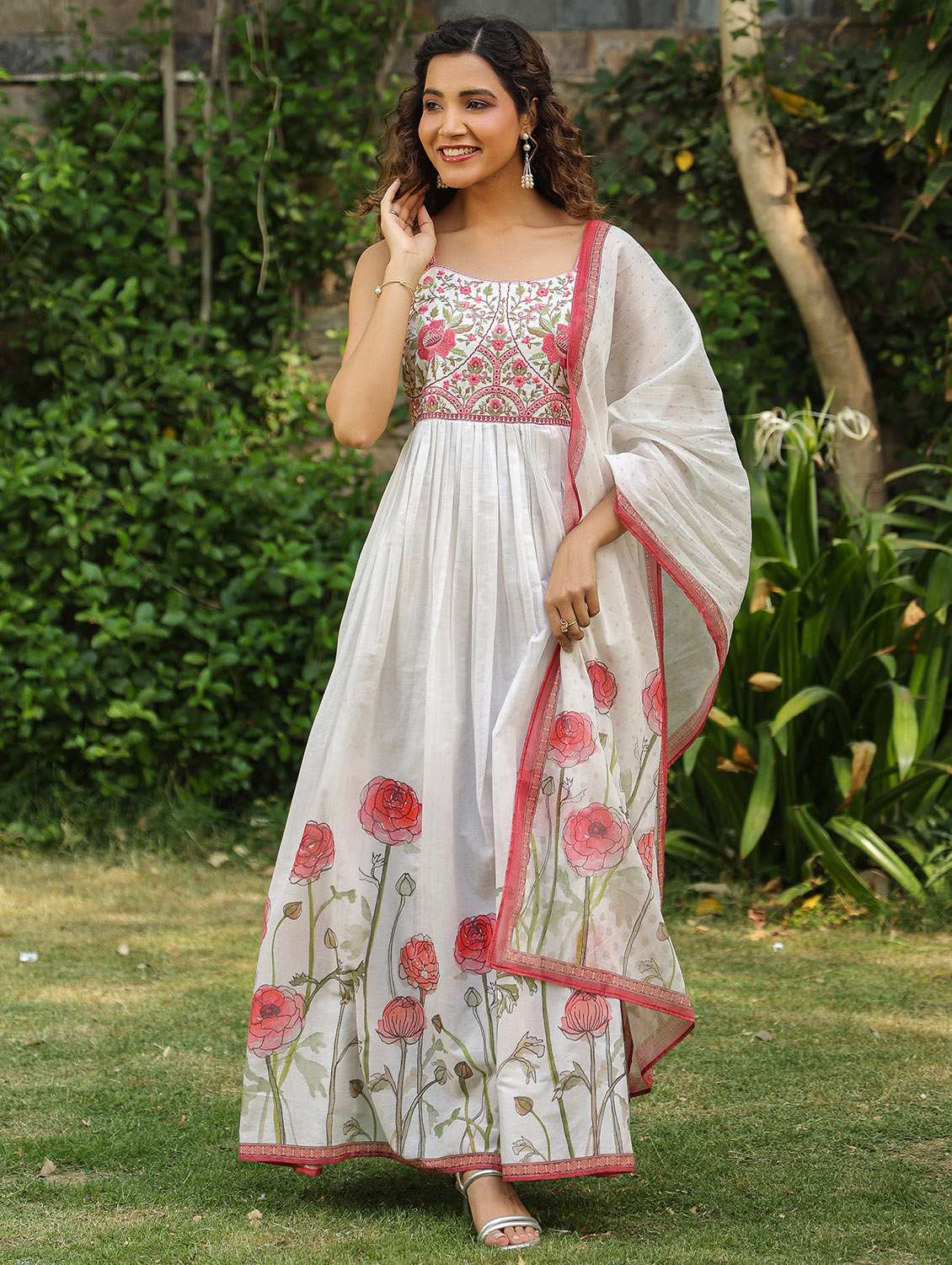 women floral printed sleeveless kurta with dupatta set - 22177078 -  Standard Image - 2