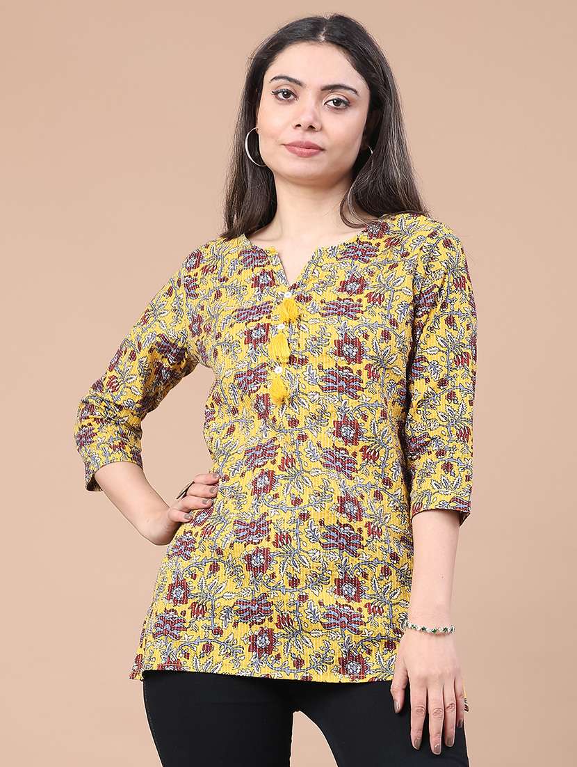 women floral printed three quarter sleeve straight kurti