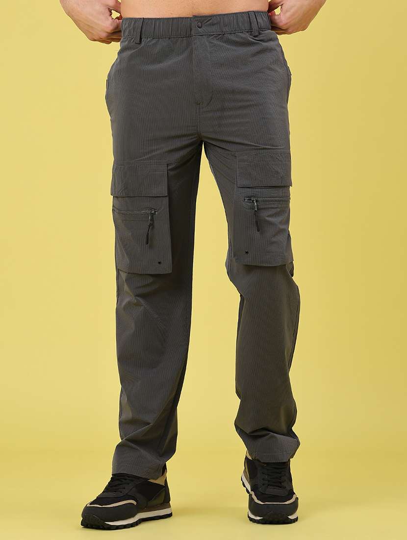 men solid mid rise regular fit cargo - 22178220 -  Standard Image - 2