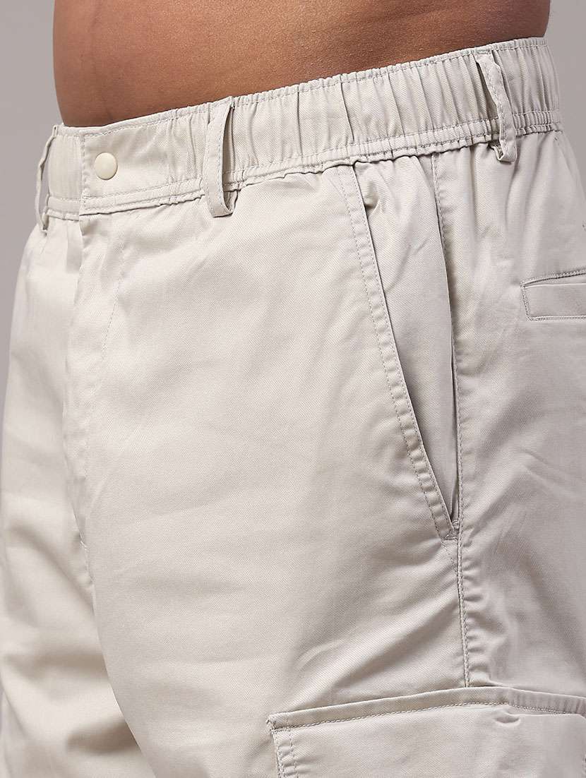 men solid mid rise relaxed fit cargo - 22178230 -  Standard Image - 2