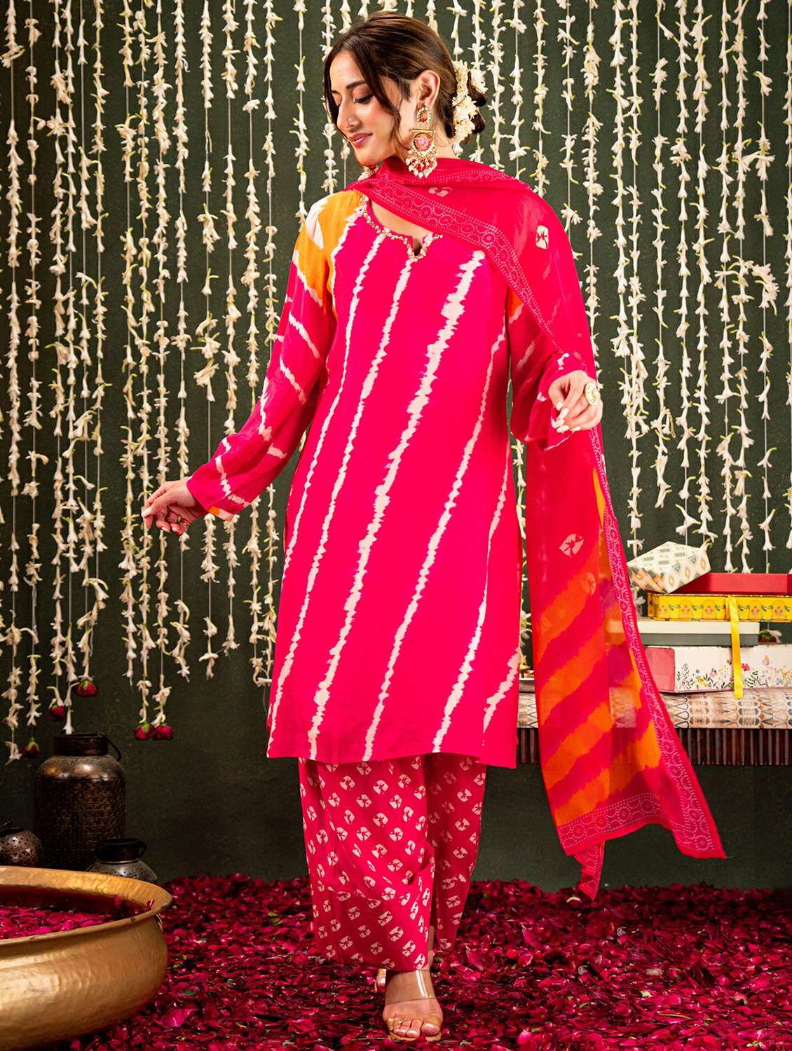 women embroidered long sleeve kurta pant with dupatta set - 22178524 -  Standard Image - 2