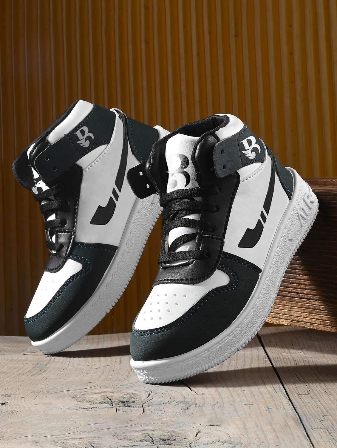 boys lace up high ankle sneaker