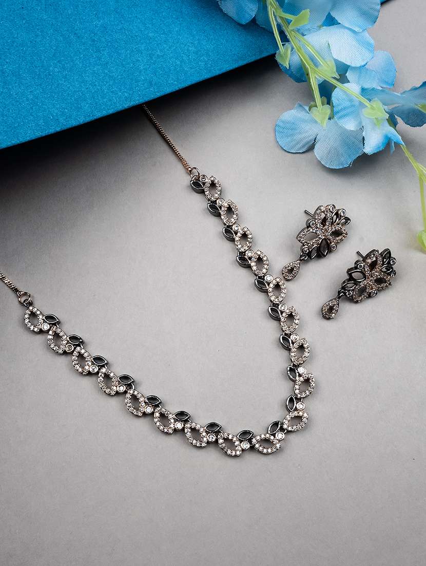 ad bela black necklace set