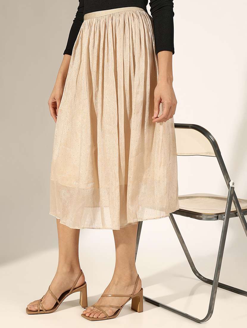 women solid mid rise flared skirt