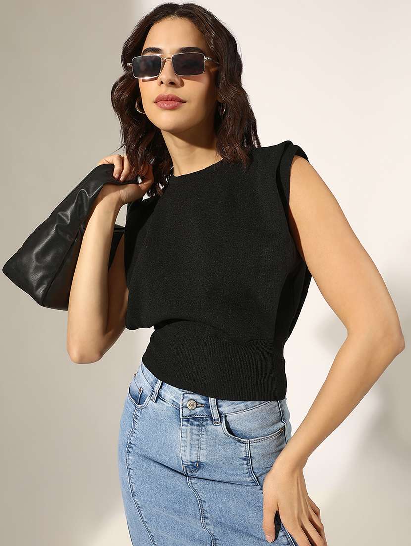 women solid sleeveless regular top