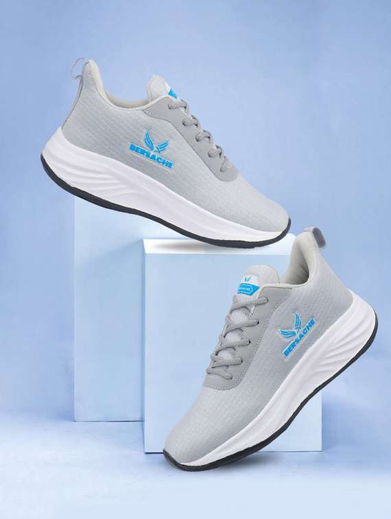 men solid lace up sport shoe