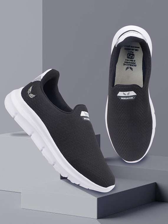 men solid slip on sport shoe