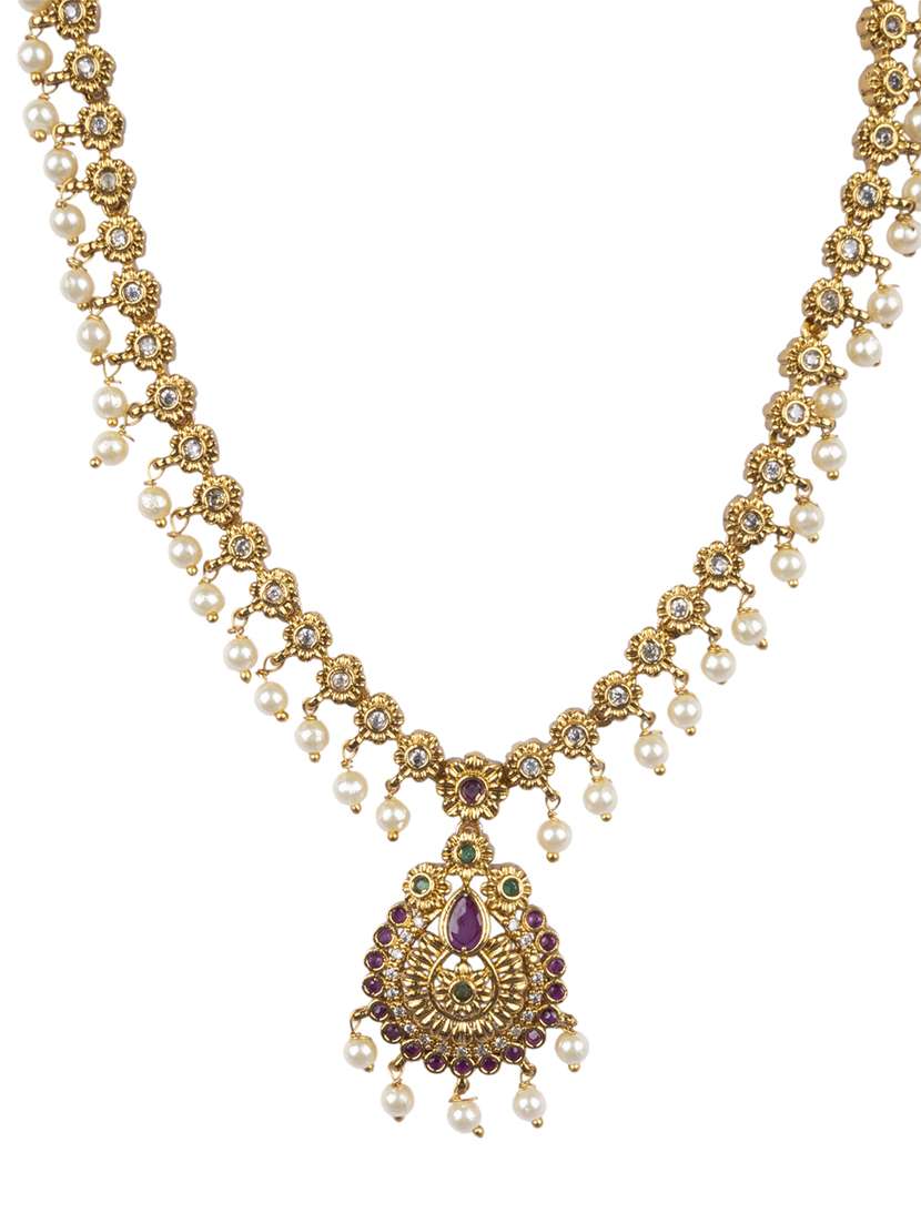 gold alloy necklaces and earring - 22181260 -  Standard Image - 2