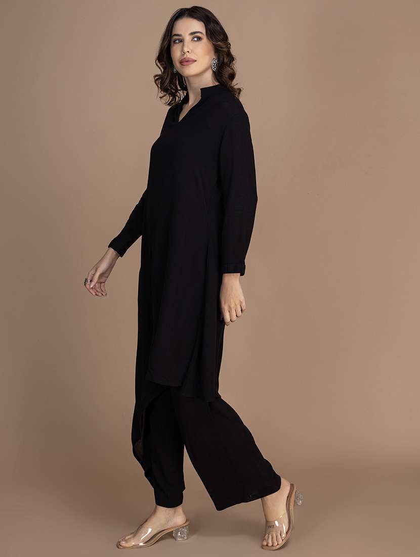 women solid long sleeve asymmetric kurta - 22181386 -  Standard Image - 2